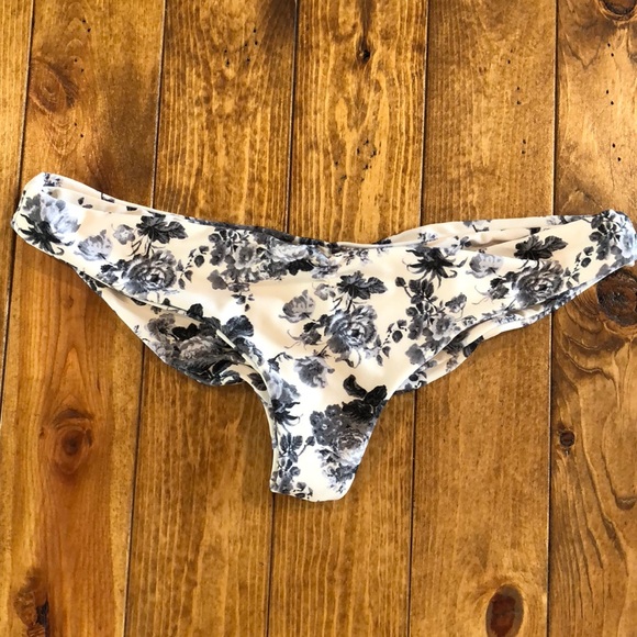 Boys + Arrows Other - Boys & Arrows floral print cheeky bikini bottom
